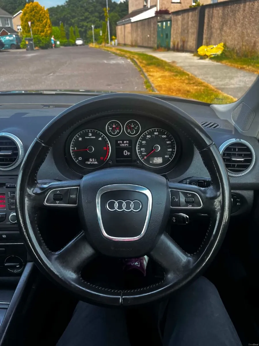 Audi A3 2010 - Image 2