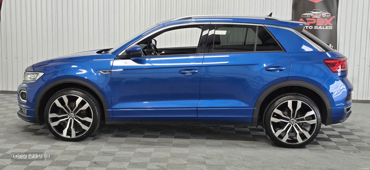 Volkswagen T-Roc DIESEL HATCHBACK - Image 5