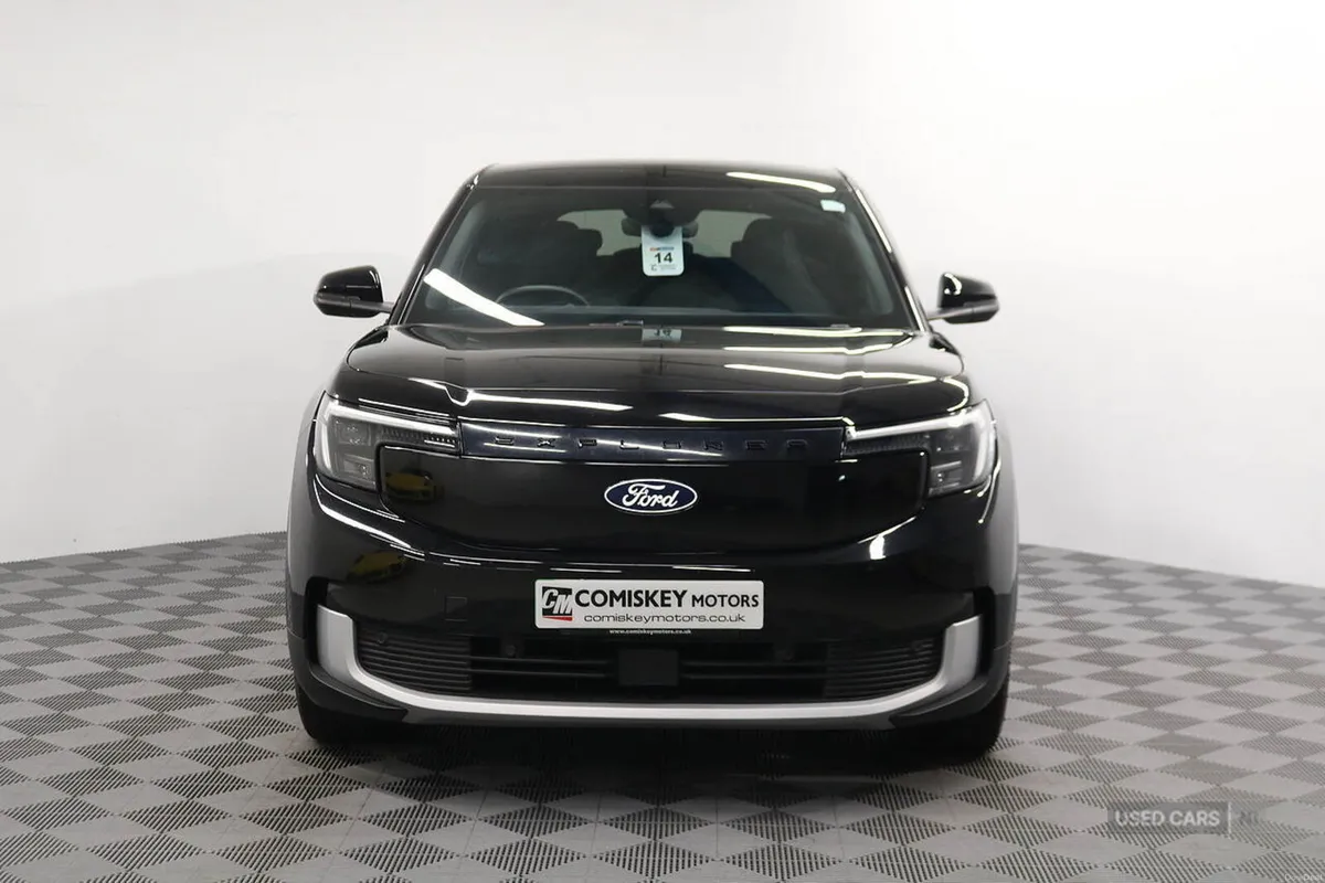 Ford Explorer Extended Range Premium - Image 2