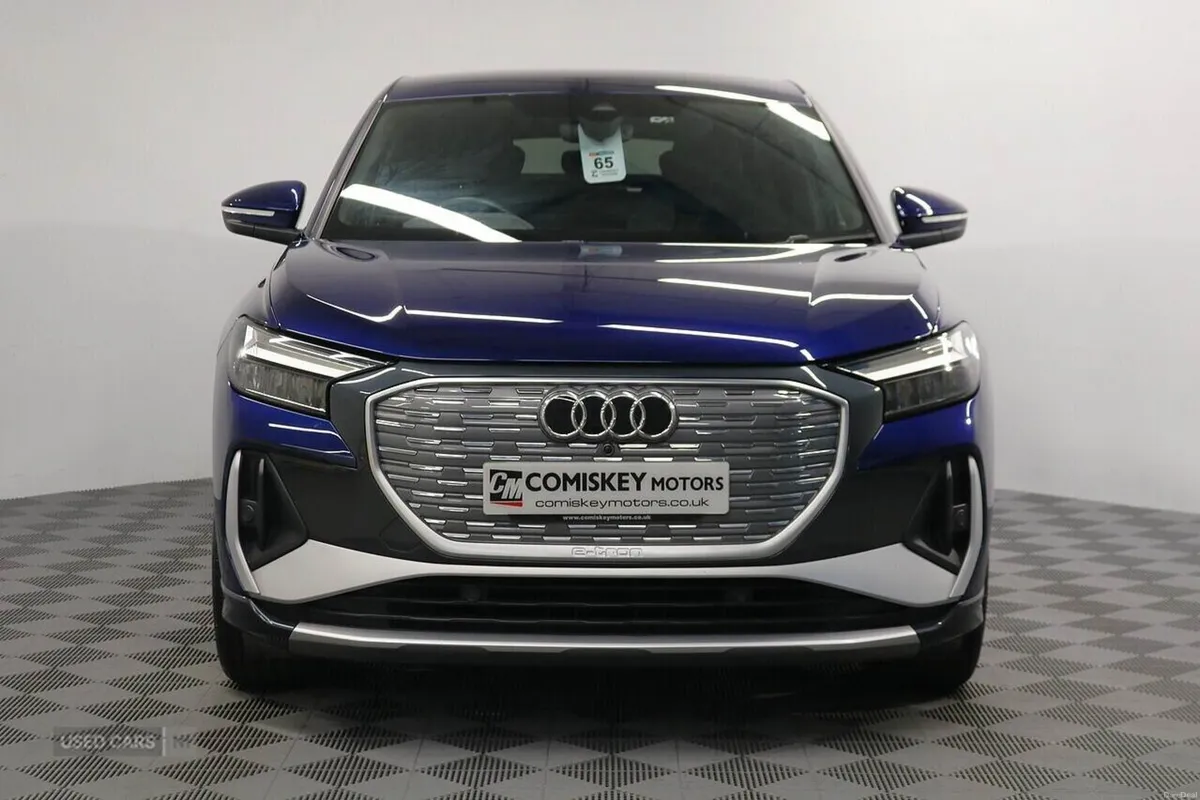 Audi Q4 e-tron S line - Image 2