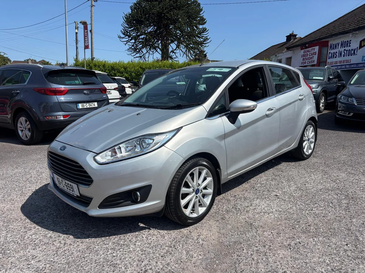 Ford Fiesta 2016 1.25  low  mileage  titanium - Image 2