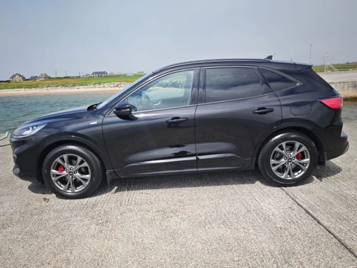Ford Kuga St-line X 5D 1.5TD120 S6.2 M6 - Image 6
