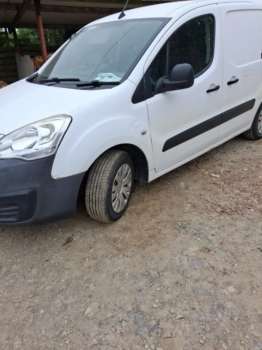 Citroen Berlingo 2015 - Image 2
