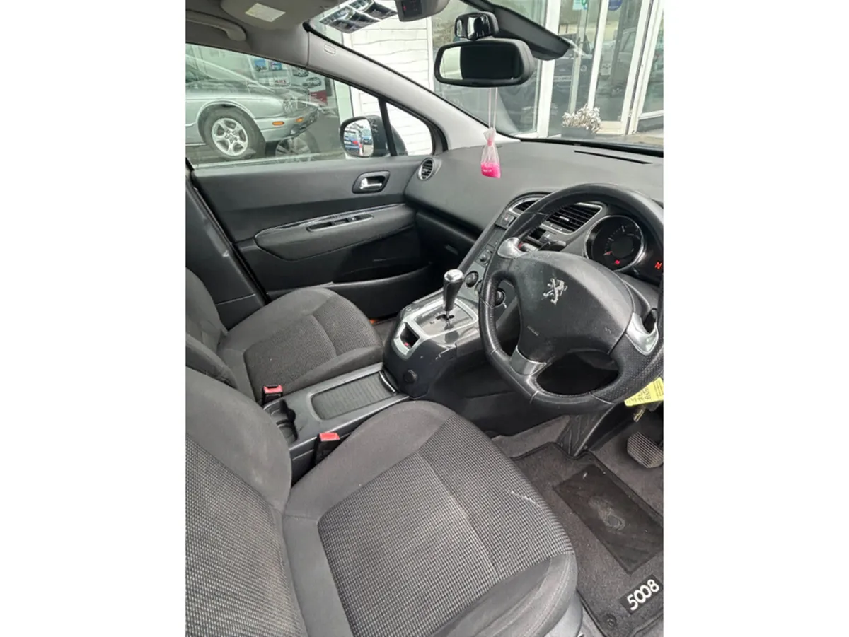 Peugeot 5008 2015 - Image 3