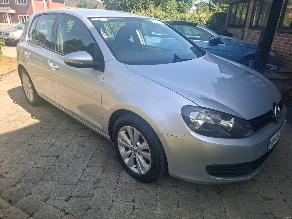 VOLKSWAGON GOLF 1.4 PETROL 2009 VERY CLEAN CAR - Image 1