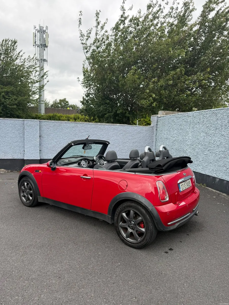 Mini convertible - Image 1