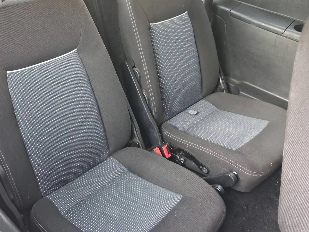 Ford 7 seater for sale - Image 3