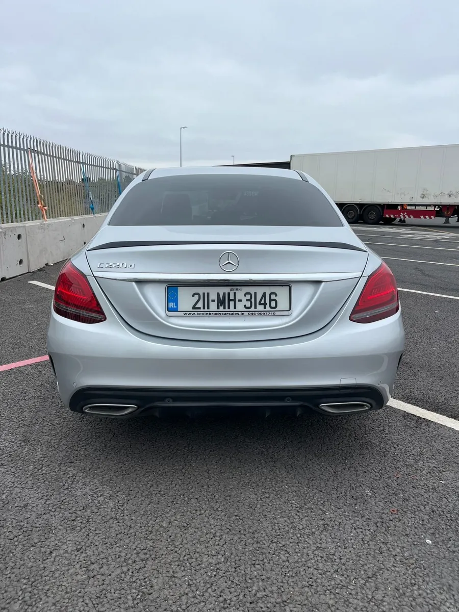 Mercedes-Benz C220 D AMG Line Night Ed Premium - Image 5