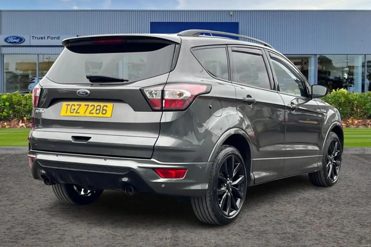 Ford Kuga ST-Line - Image 4