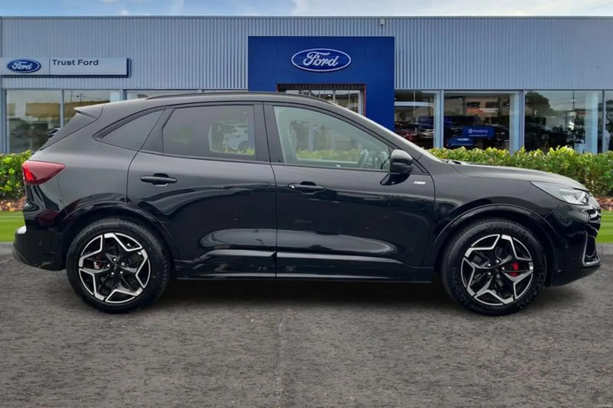 Ford Kuga ST-Line X - Image 3