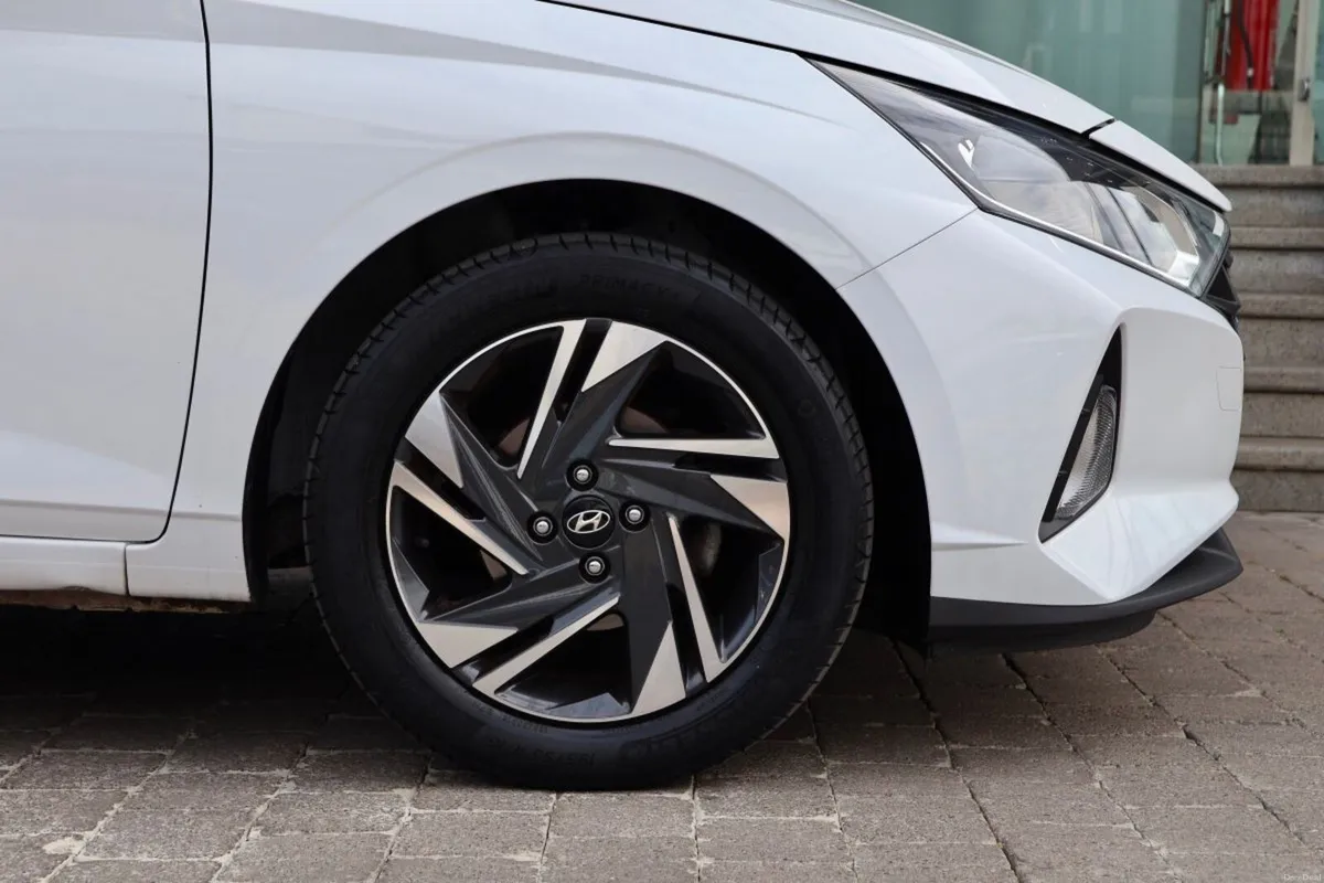Hyundai i20 i20 Deluxe Plus - Image 4