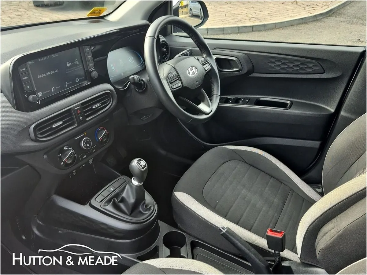 Hyundai i10 Delux Plus 1.0 Petrol 5dr - Image 5