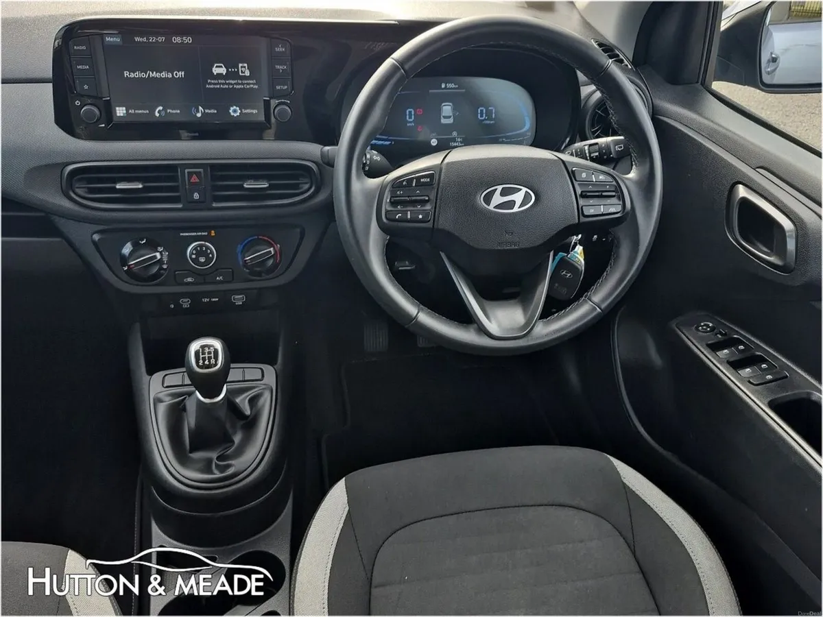 Hyundai i10 Delux Plus 1.0 Petrol 5dr - Image 3