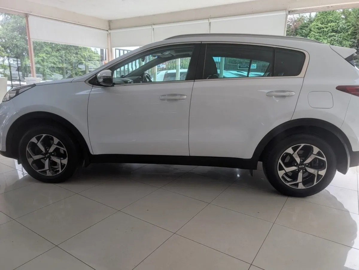 Kia Sportage K3 Automatic - Image 2