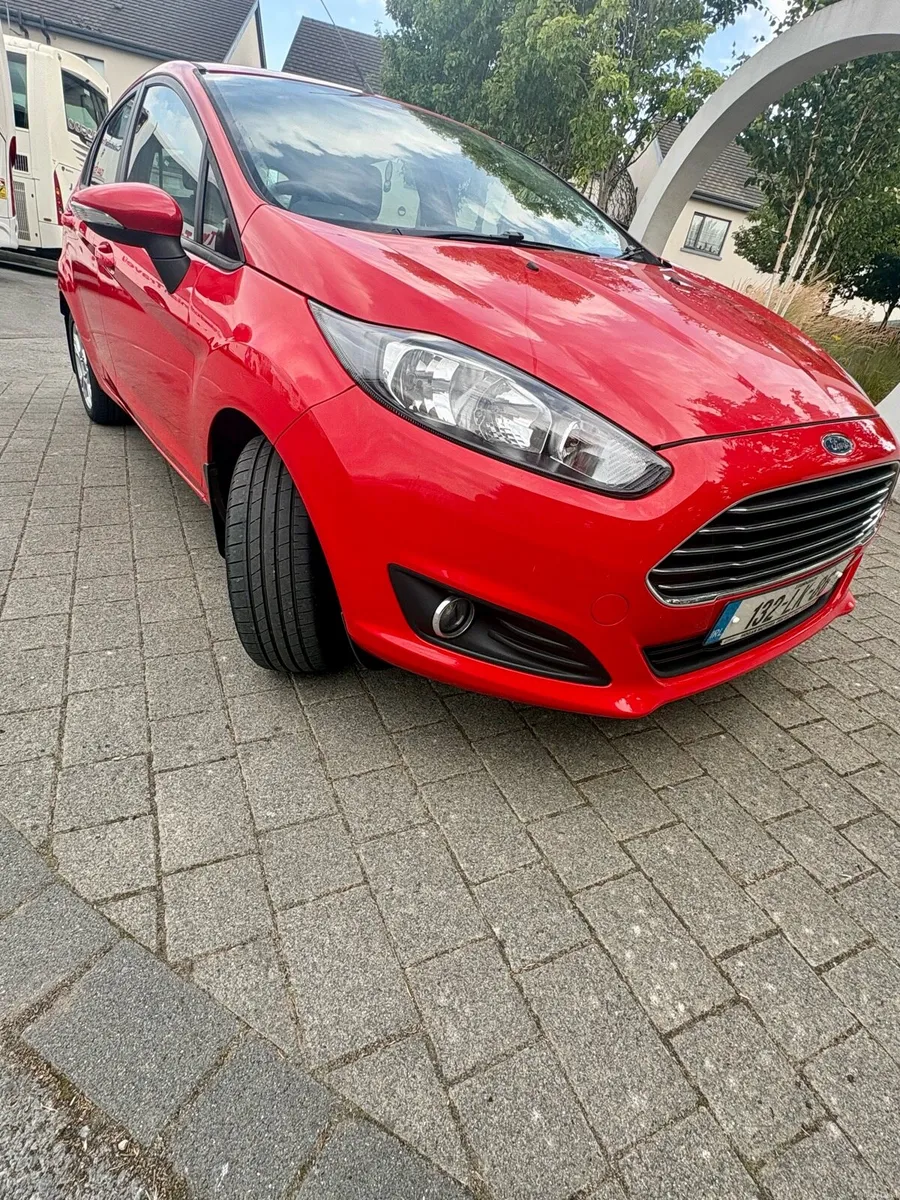 132 Ford Fiesta Zetec - Image 2