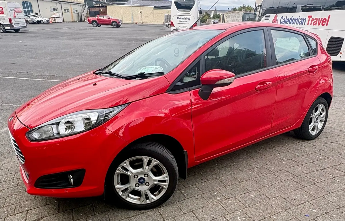 132 Ford Fiesta Zetec - Image 5