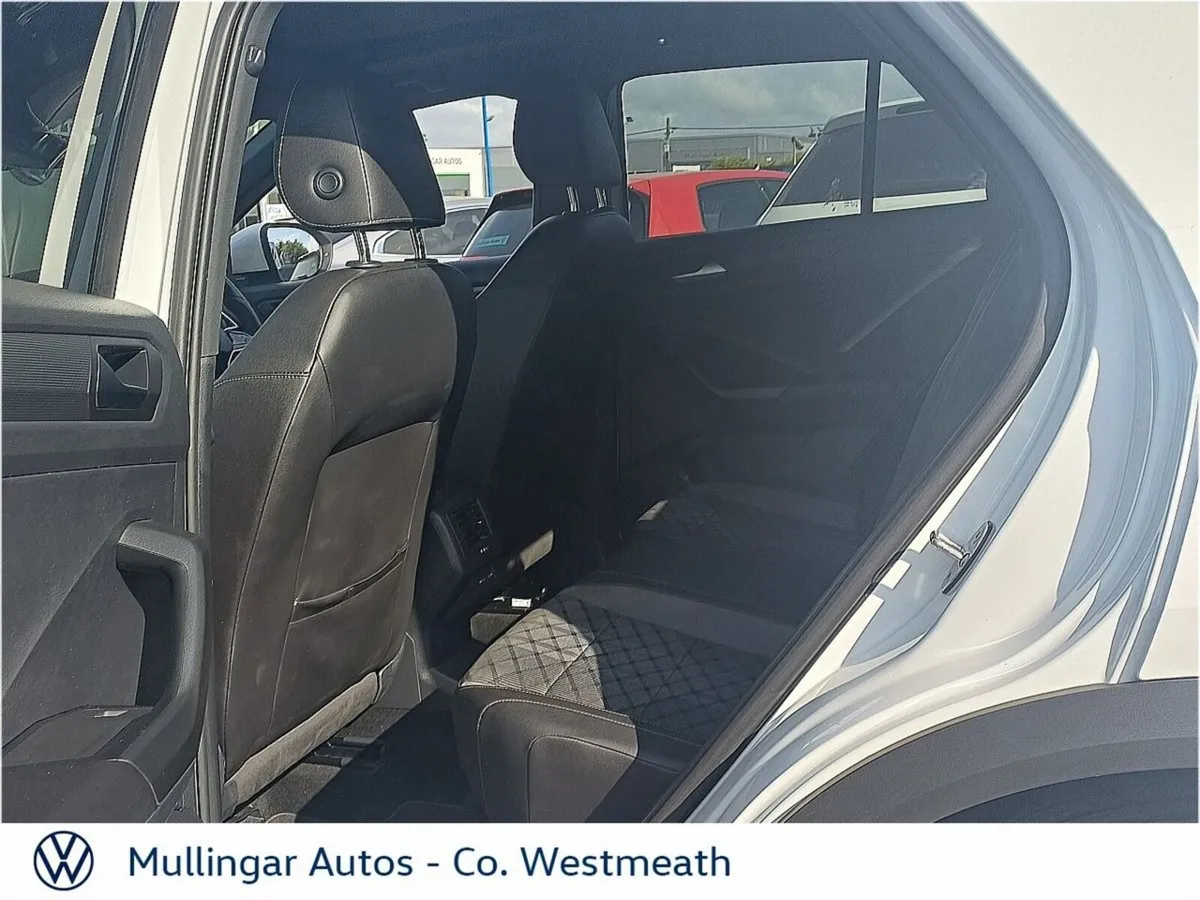 Volkswagen T-Roc 1.0 TSI 110HP R-Line - Image 6
