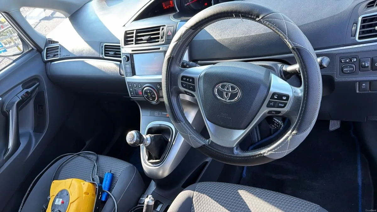 Toyota Verso 2015 - Image 1