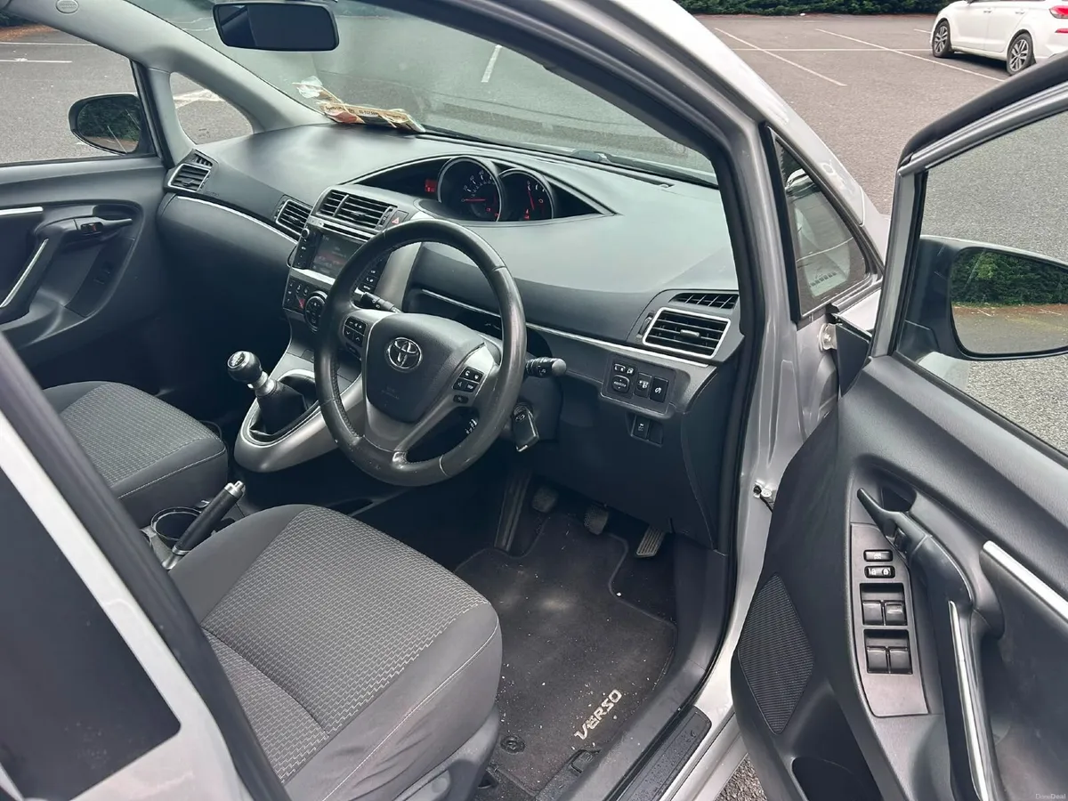 Toyota Verso 2015 - Image 6