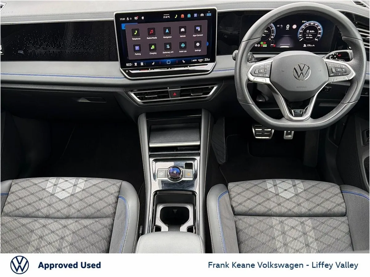Volkswagen Tiguan R-LINE AUTO 1.5 PHEV DSG 204HP * - Image 2