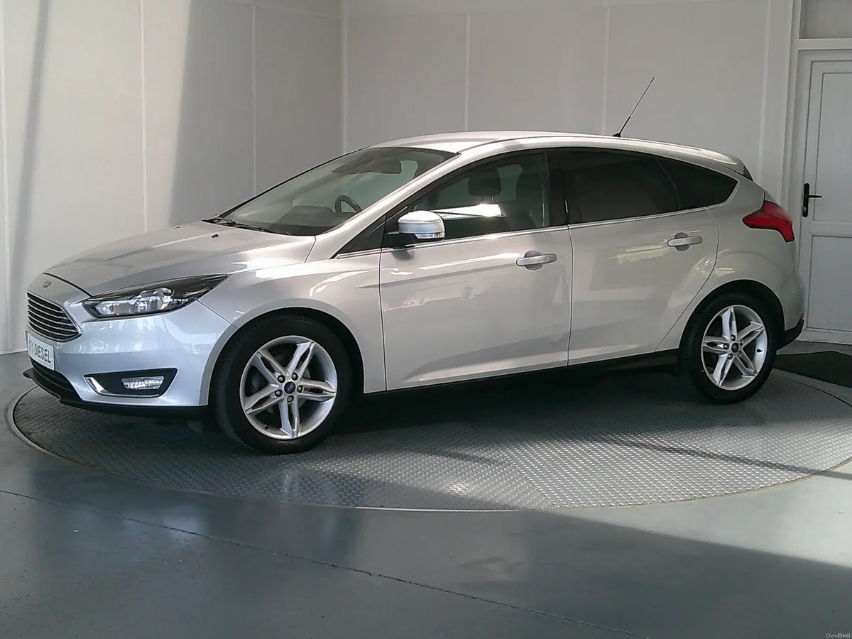 Ford Focus 2017 - Image 3