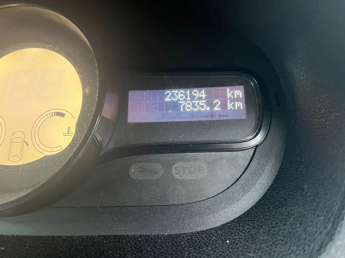 Renault Megane 2010 -  economical – reliable - Image 3