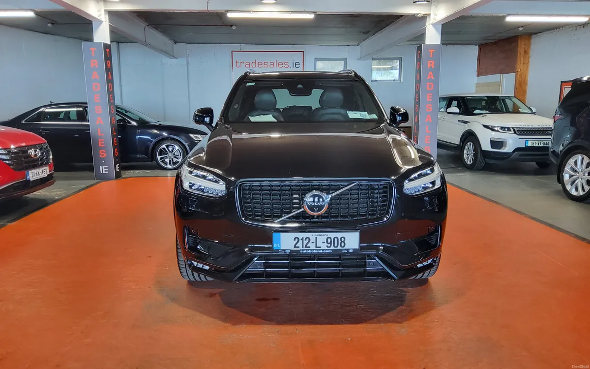 Volvo XC90 2021 - Image 3