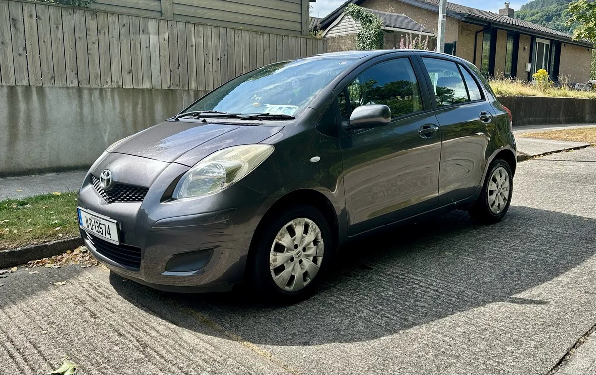 2011 Toyota Yaris 1.3 | 41,000 miles | NCT 2027 - Image 1
