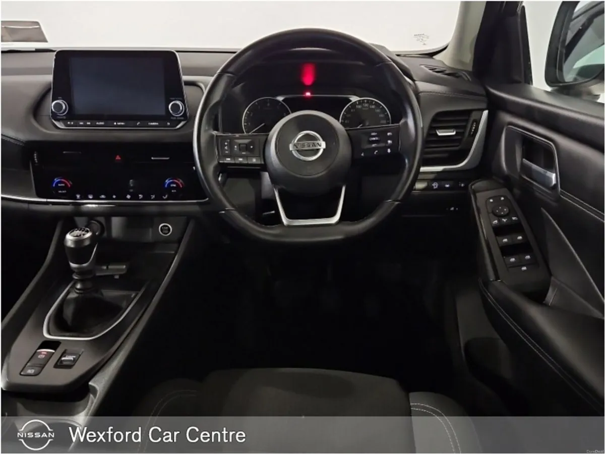 Nissan Qashqai 1.3 PET MILD HYBRID SV - Image 3