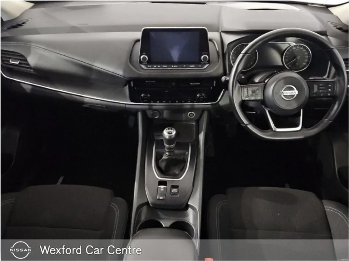 Nissan Qashqai 1.3 PET MILD HYBRID SV - Image 4