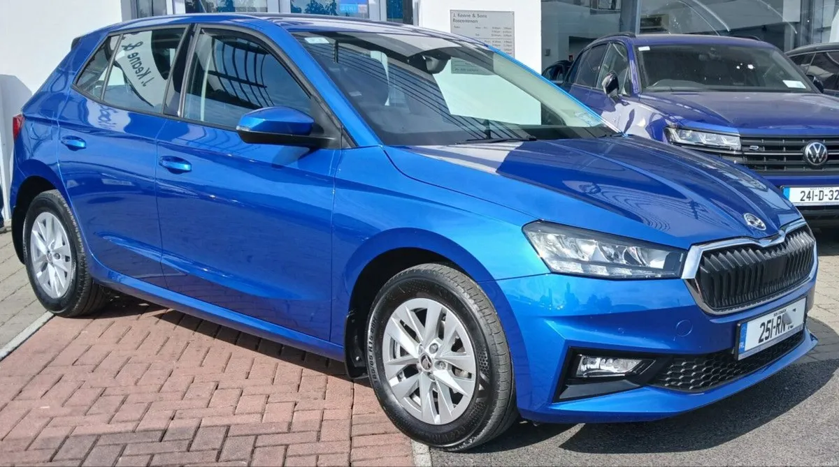 Skoda Fabia SELECTION 1.0MPI 80HP **REAR VIEW CAME - Image 1