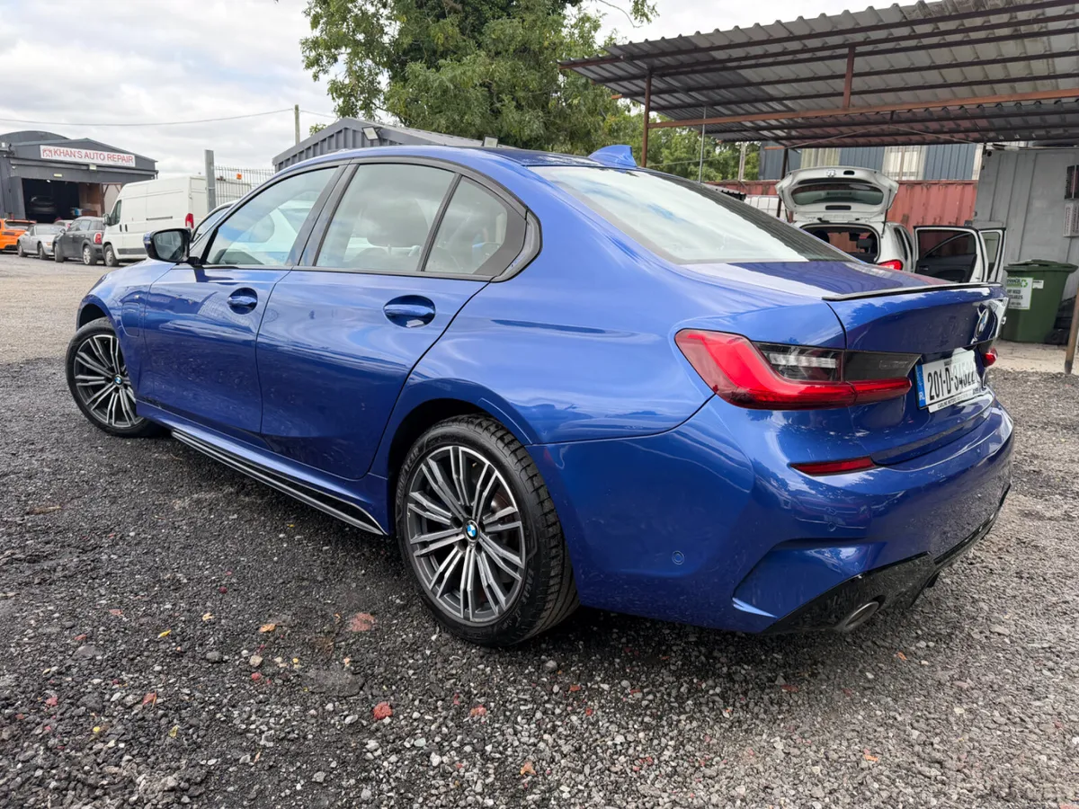 BMW 3-Series Automatic - Image 4