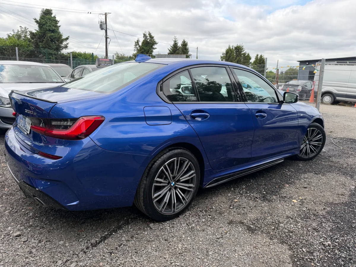 BMW 3-Series Automatic - Image 3