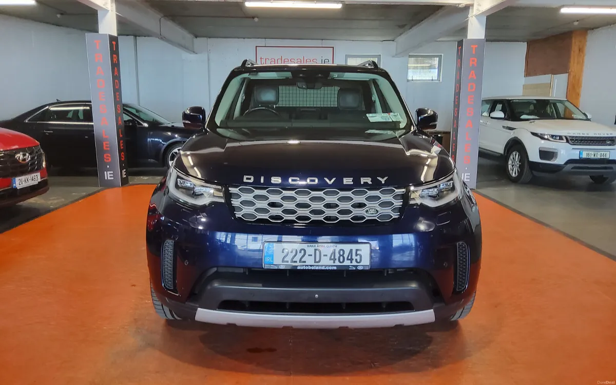 Land Rover Discovery 2022 - Image 3
