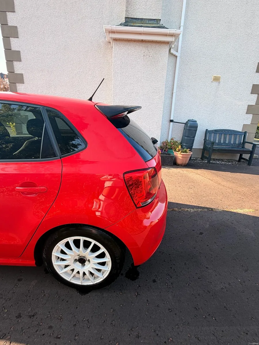Volkswagen polo - Image 6