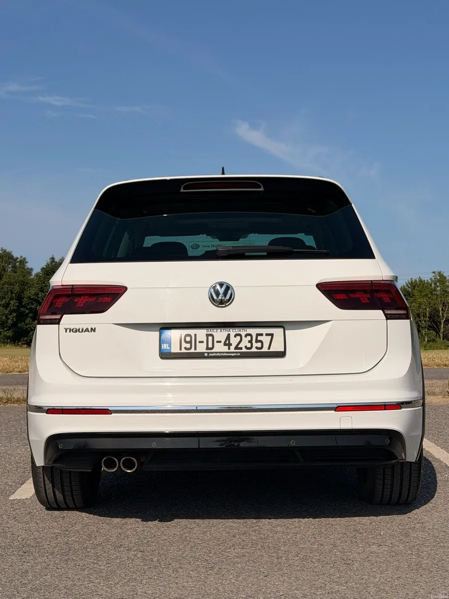 VOLKSWAGEN TIGUAN R-LINE 1.5 PETROL - Image 3