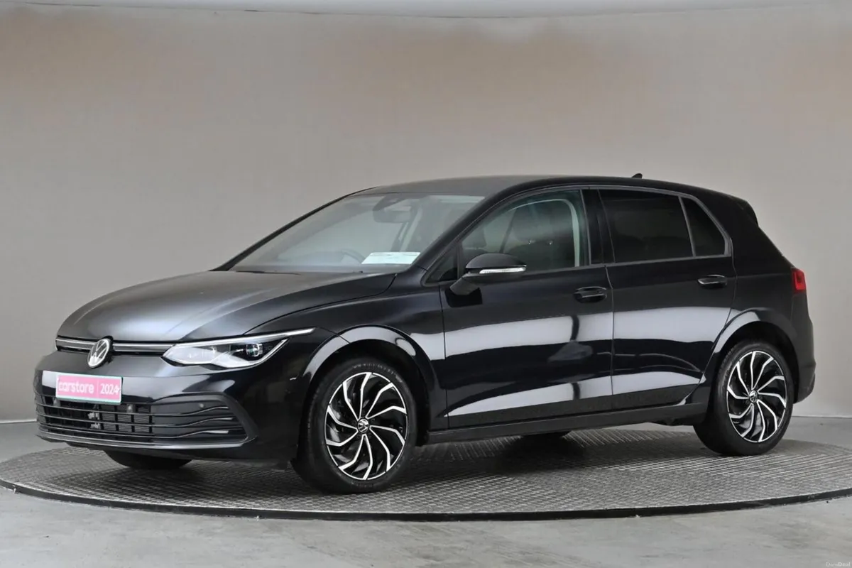 Volkswagen Golf 1.0 eTSI DSG MK8 48V **VERY LOW KM - Image 4