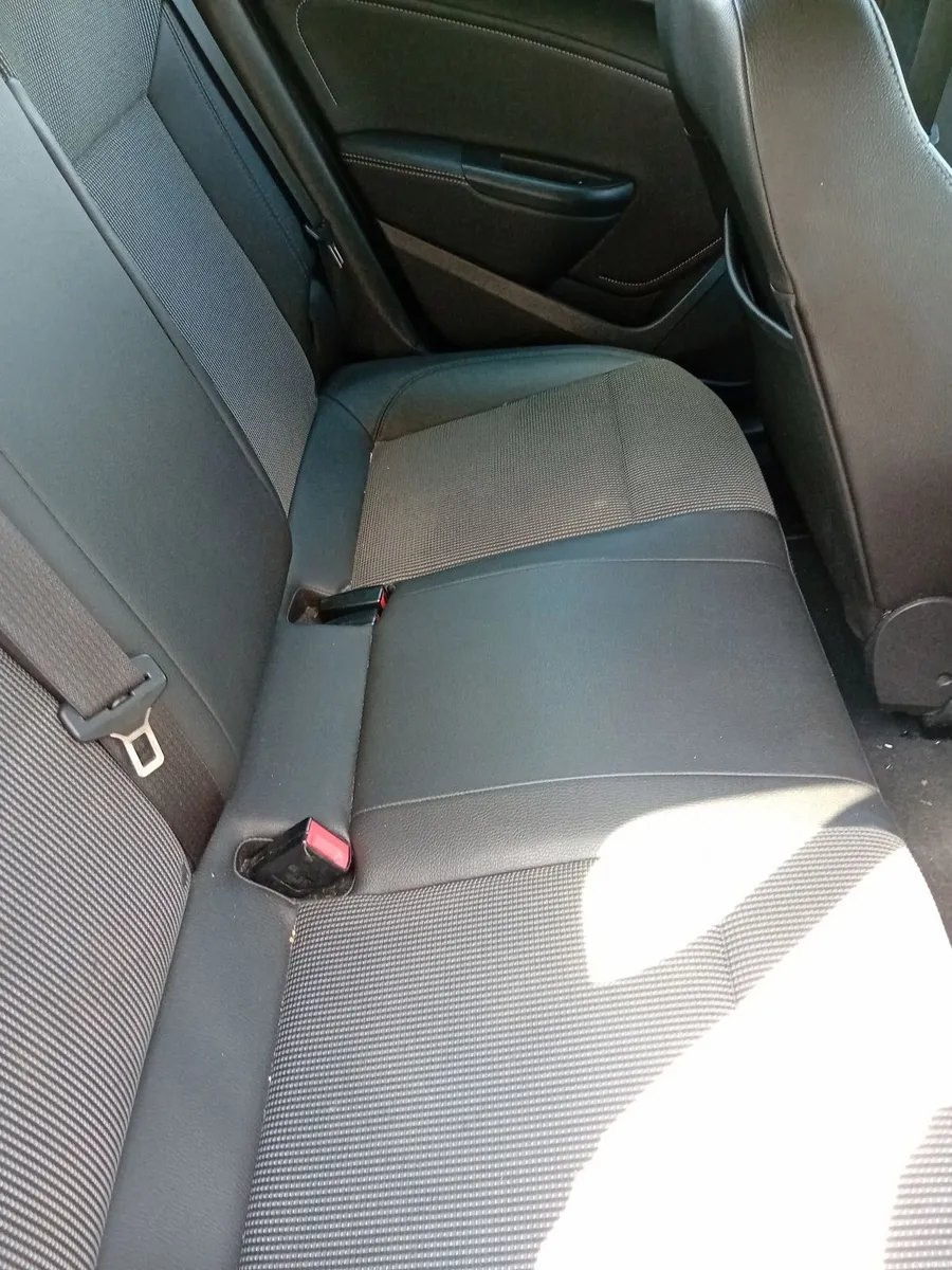 Opel Astra 2013 - Image 4