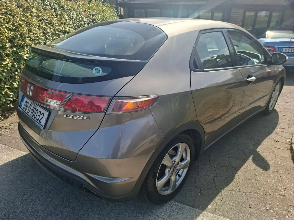 HONDA CIVIC 1.3 PETROL 2009 ONLY 136000 KLMS - Image 3