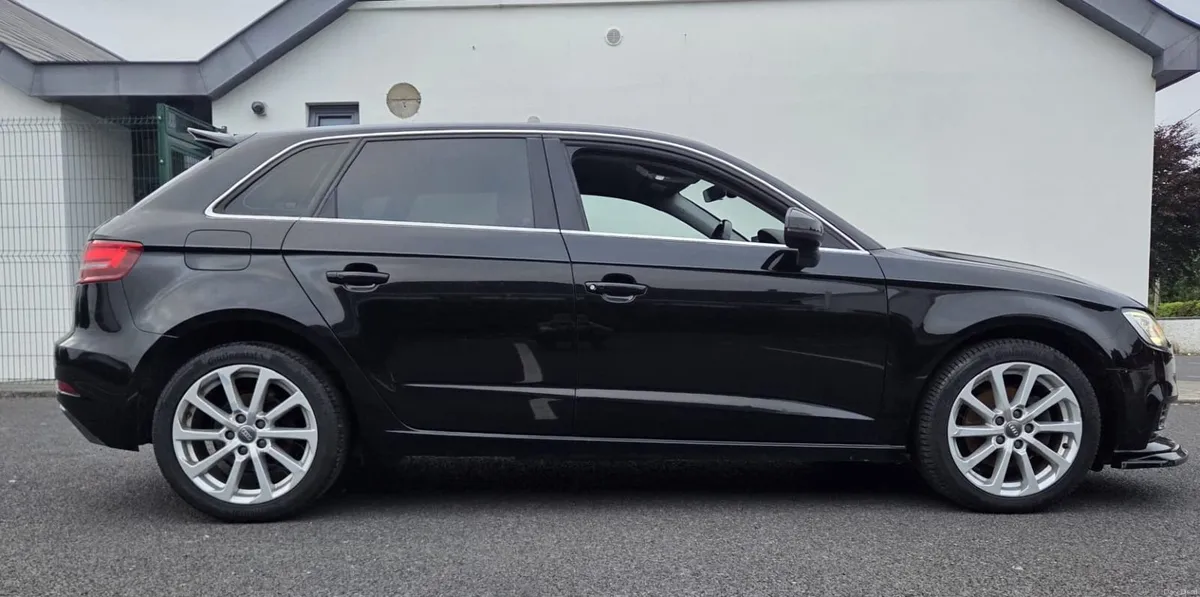 Audi A3 1.6TDI 110 SE 5door. - Image 2