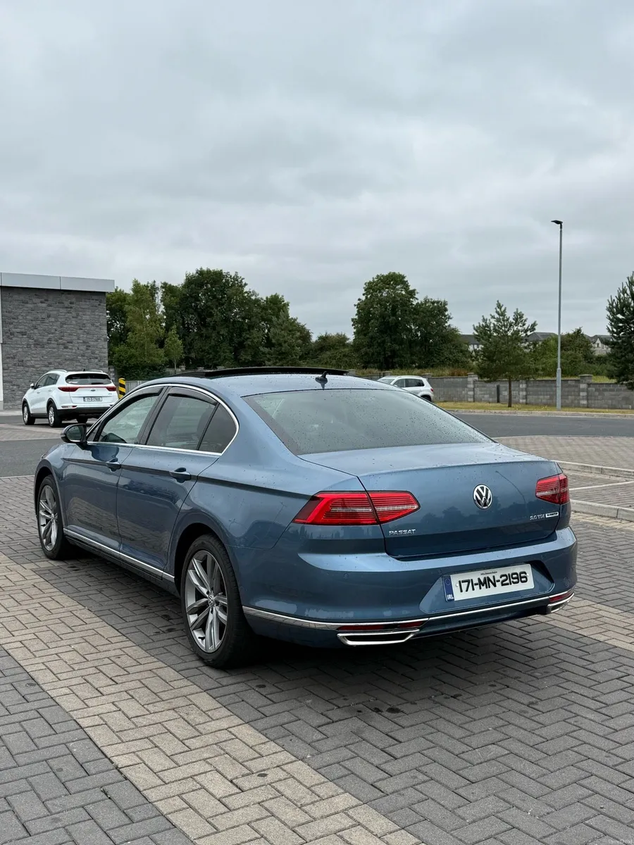Volkswagen Passat 2017 2.0 diesel sunroof - Image 4