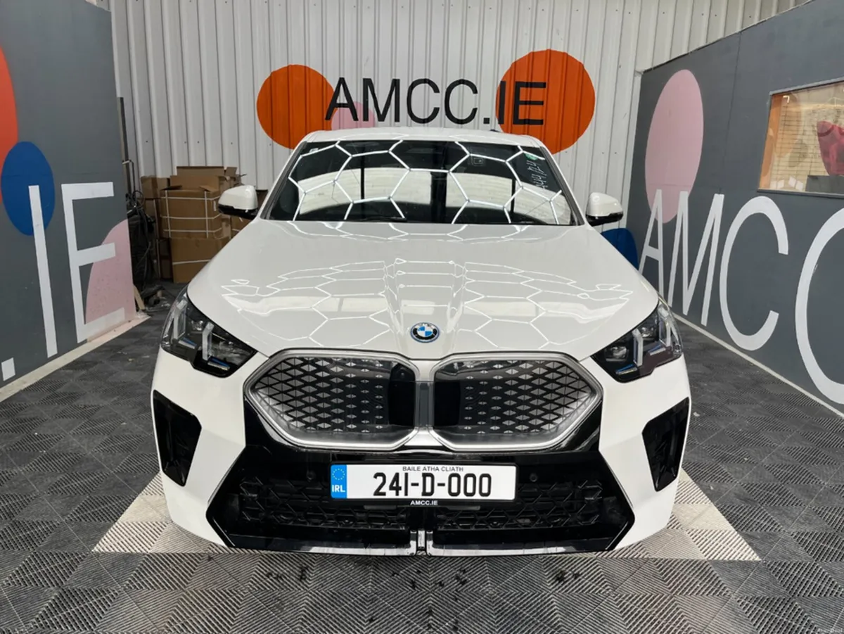 BMW iX2 2024 BMW IX2 XDRIVE30 AUTOMATIC / CRUISE C - Image 6