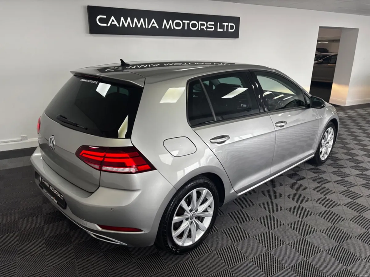 Volkswagen Golf HIGHLINE 1.0 TSI MANUAL 6SPEED FWD - Image 4