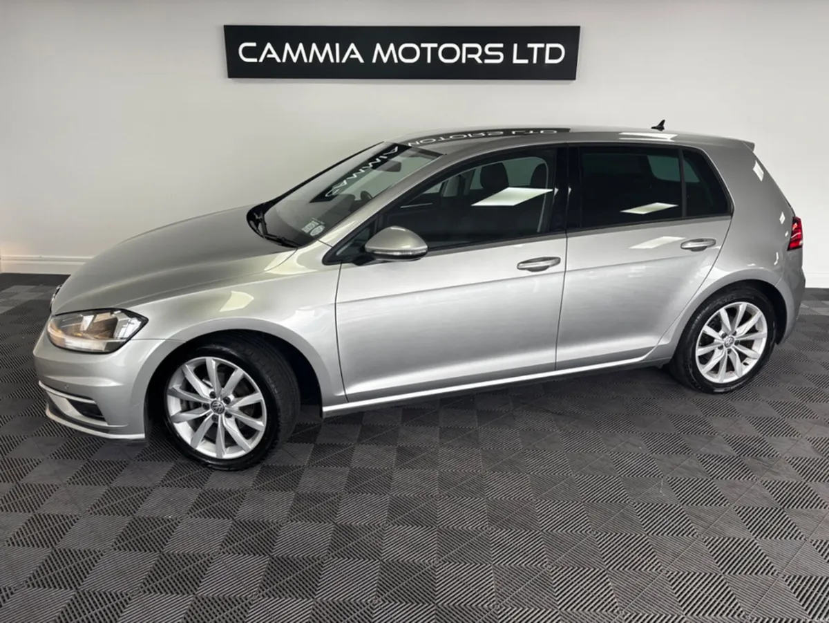 Volkswagen Golf HIGHLINE 1.0 TSI MANUAL 6SPEED FWD - Image 2