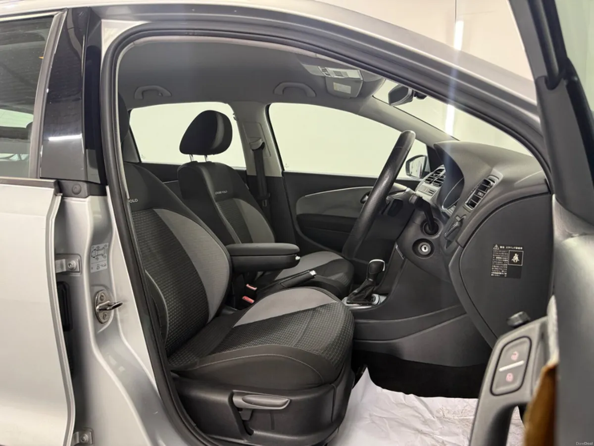 Volkswagen Polo **CROSS MODEL**AUTO**17"DIAMOND CU - Image 5