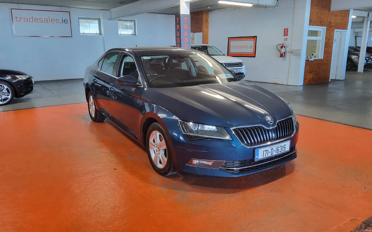 Skoda Superb 2017 - Image 1