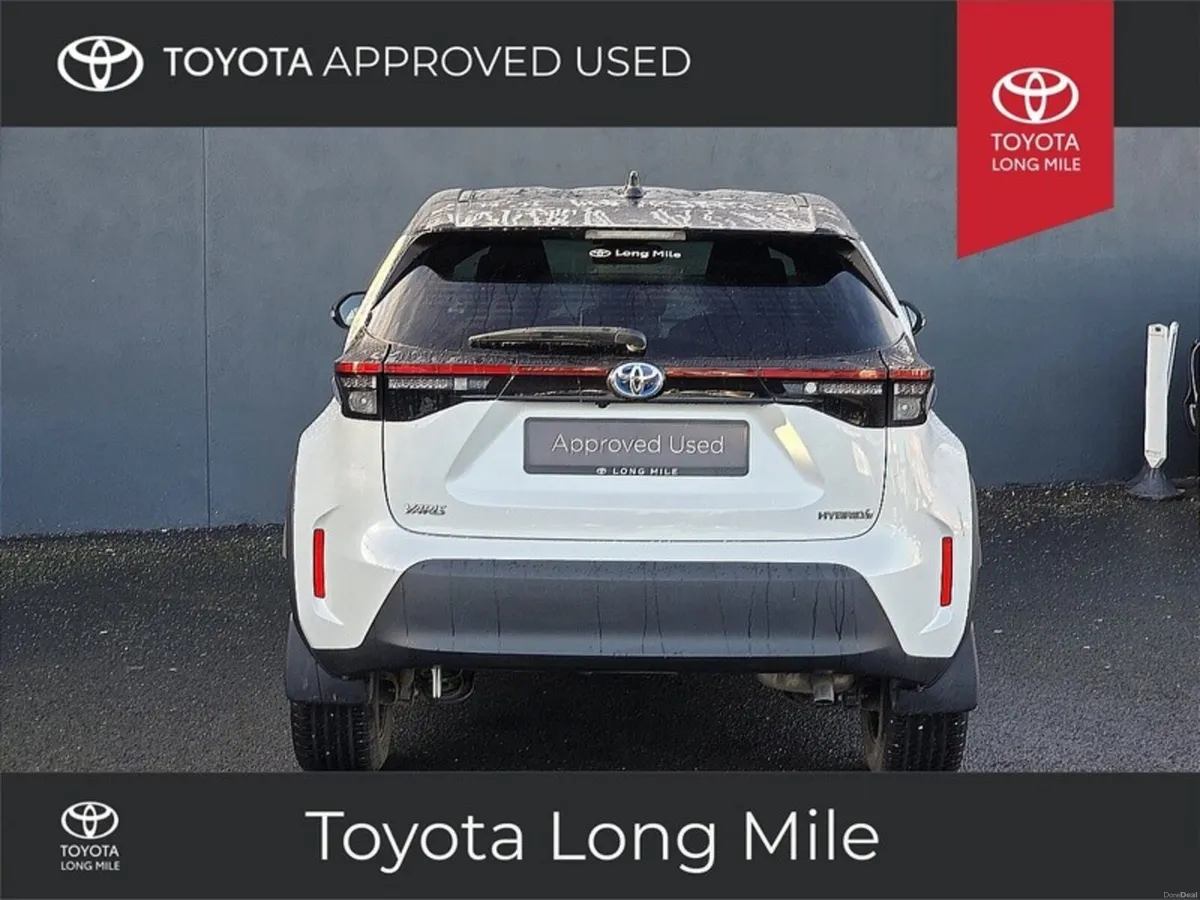Toyota Yaris Cross 1.5 Hybrid Luna Sport 5dr - Image 4