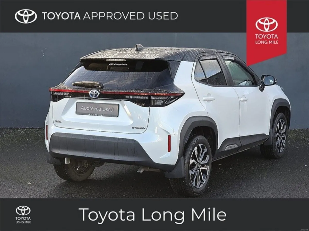 Toyota Yaris Cross 1.5 Hybrid Luna Sport 5dr - Image 2