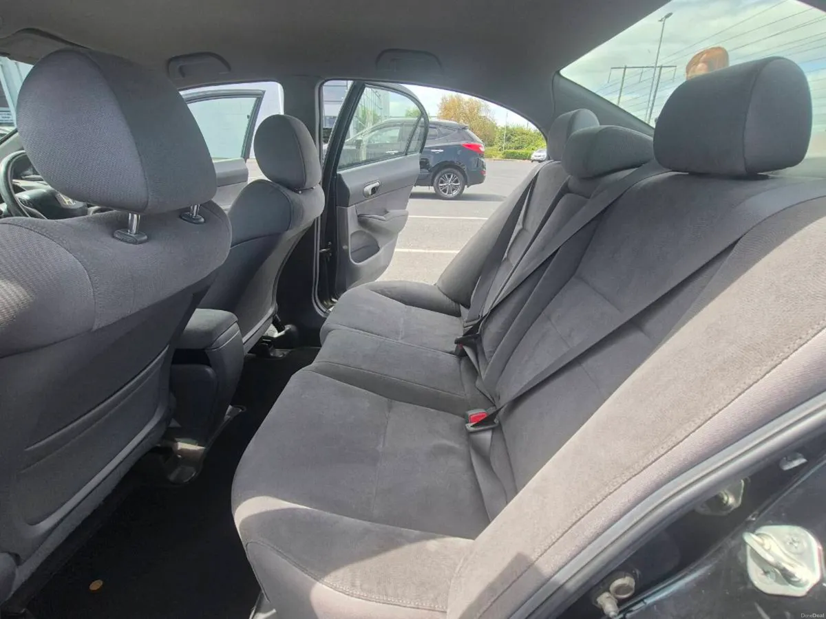 Honda Civic - Image 6