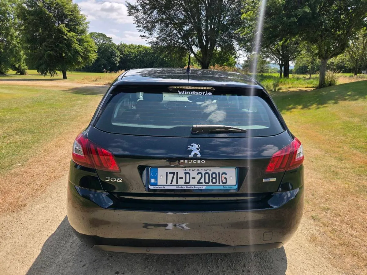 2017 PEUGEOT 308 1.2 PETROL - Image 4